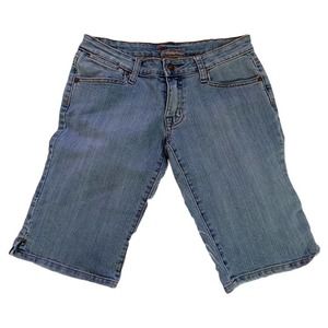 Forever 21 Light Wash Jean Bermuda Shorts Size 5